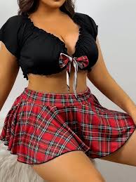 Trendy Red Check Cosplay Outfit for Women